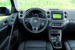 Picture of 2014 Volkswagen Tiguan Cockpit in Black