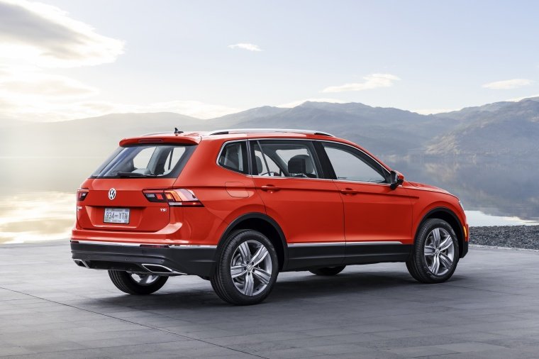 2018 Volkswagen Tiguan SEL Picture