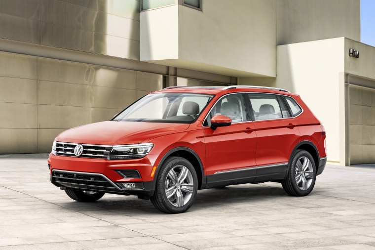 2018 Volkswagen Tiguan SEL Picture