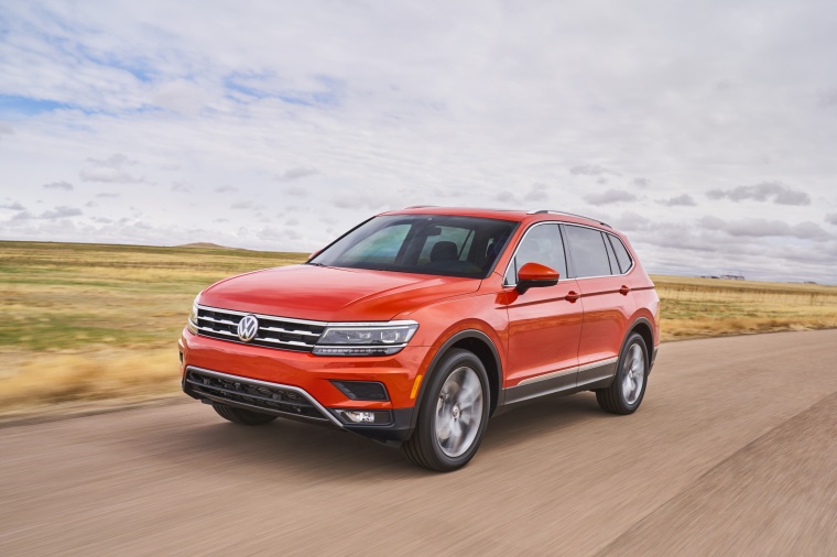 2018 Volkswagen Tiguan SEL Picture