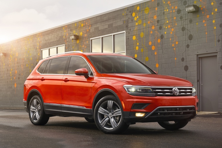 2018 Volkswagen Tiguan SEL Picture