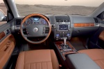 Picture of 2010 Volkswagen Touareg Cockpit