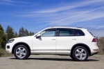 Picture of 2011 Volkswagen Touareg TDI in Campanella White