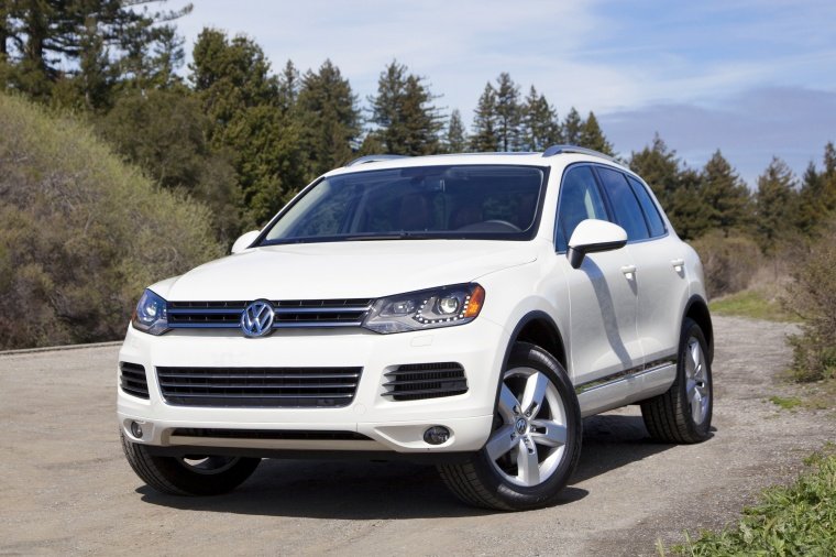 2012 Volkswagen Touareg TDI Picture