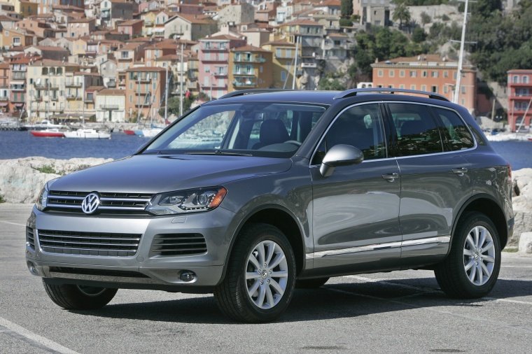 2014 Volkswagen Touareg V6 Picture