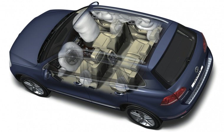 2014 Volkswagen Touareg V6 Airbags Picture