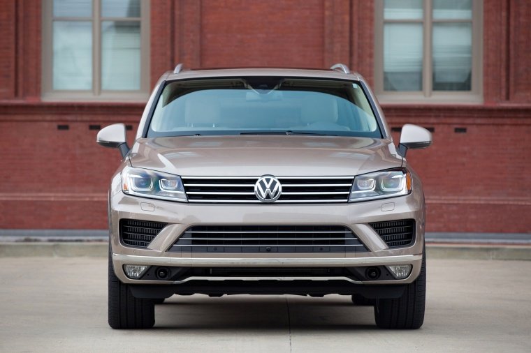 2015 Volkswagen (VW) Touareg TDI Picture