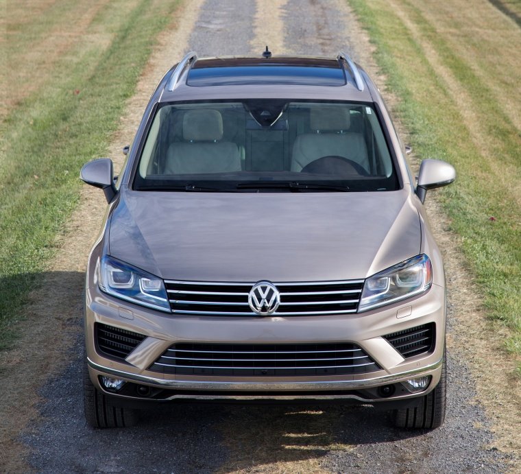 2015 Volkswagen (VW) Touareg TDI Picture