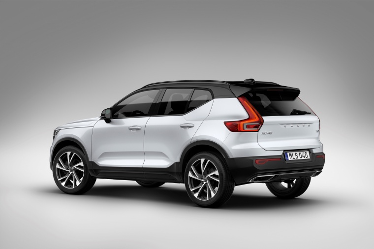 2019 Volvo XC40 T5 R-Design AWD Picture