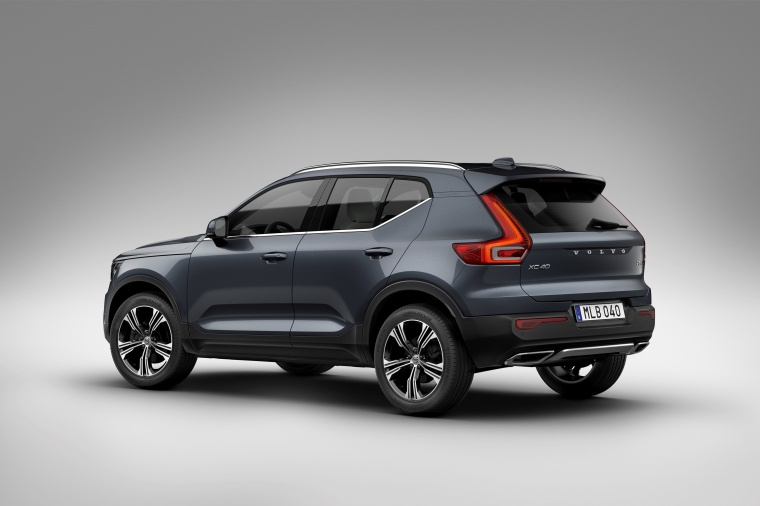 2019 Volvo XC40 T5 Inscription AWD Picture