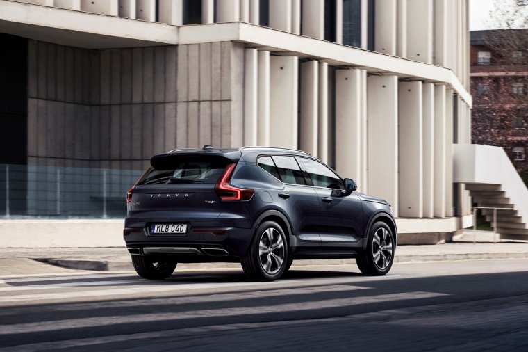 2019 Volvo XC40 T5 Inscription AWD Picture