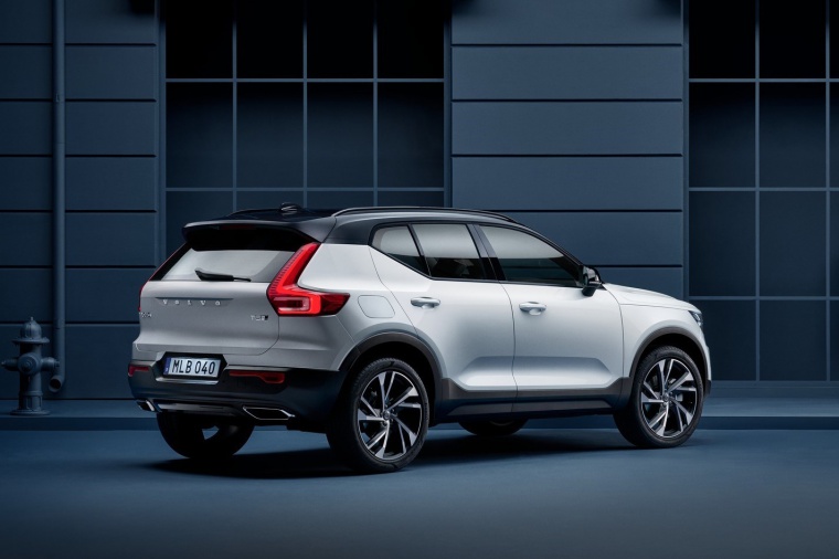 2019 Volvo XC40 T5 R-Design AWD Picture