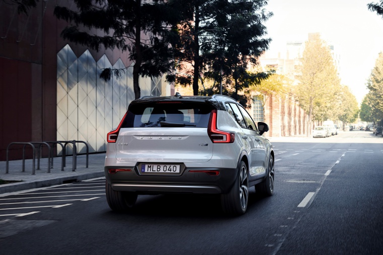 2019 Volvo XC40 T5 R-Design AWD Picture