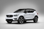 Picture of 2019 Volvo XC40 T5 R-Design AWD in Crystal White Metallic