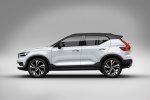 Picture of 2019 Volvo XC40 T5 R-Design AWD in Crystal White Metallic