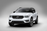 Picture of 2020 Volvo XC40 T5 R-Design AWD in Crystal White Metallic