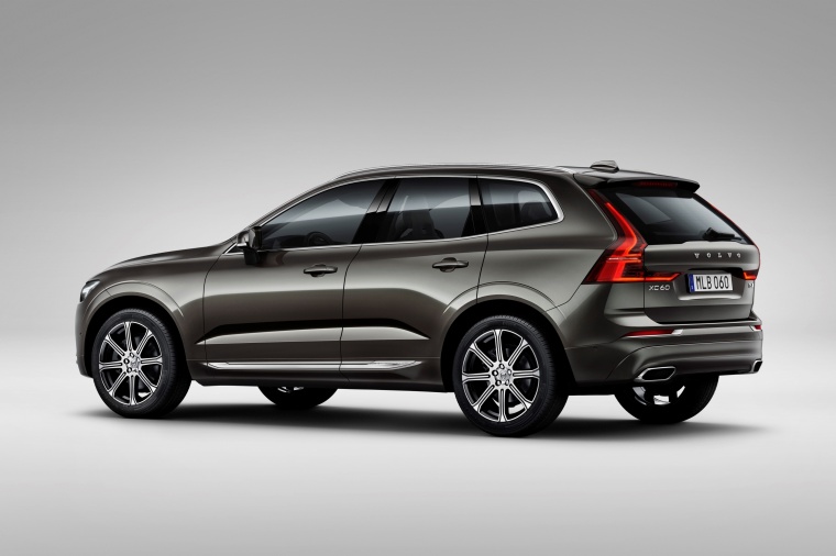 2018 Volvo XC60 T6 AWD Picture