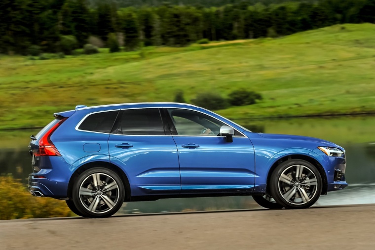 2018 Volvo XC60 T6 AWD Picture