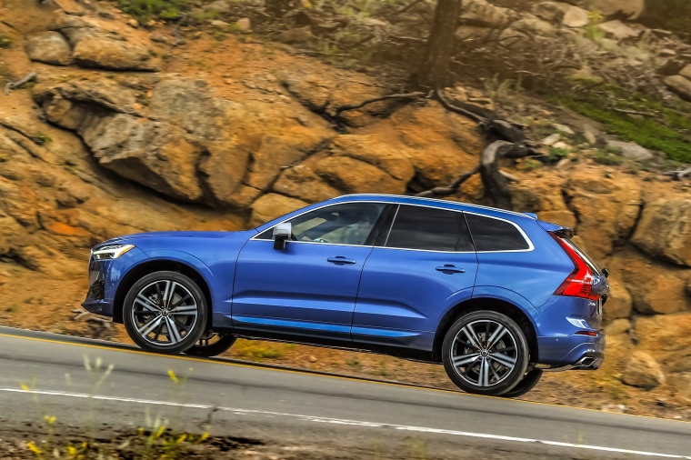 2018 Volvo XC60 T6 AWD Picture