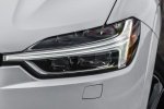 Picture of 2018 Volvo XC60 T8 eAWD Headlight