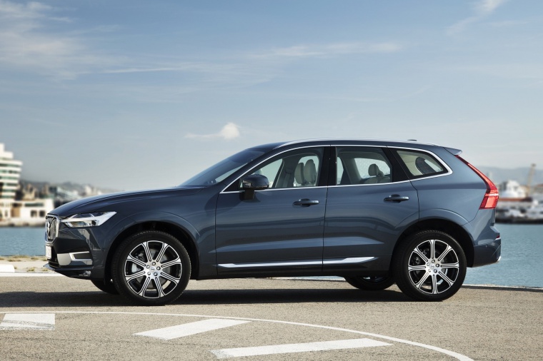 2019 Volvo XC60 T6 AWD Picture