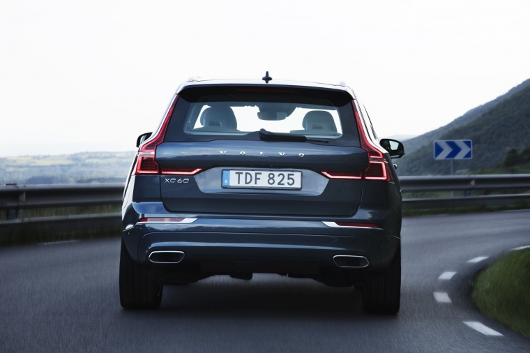 2019 Volvo XC60 T6 AWD Picture