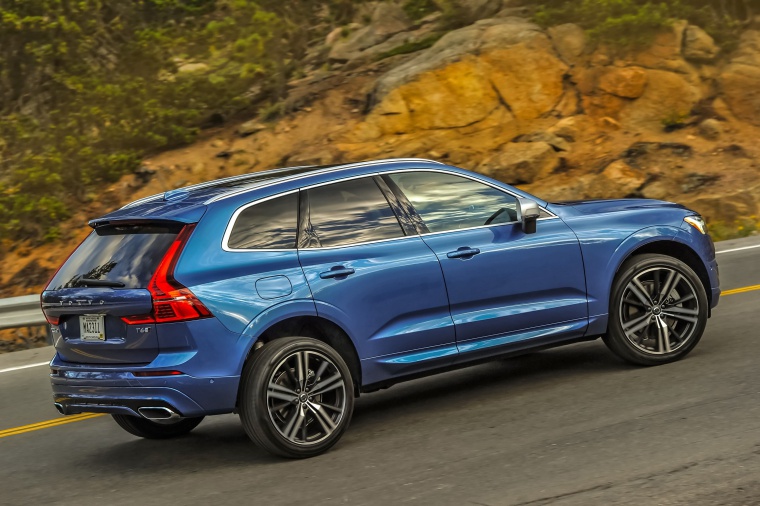 2019 Volvo XC60 T6 AWD Picture