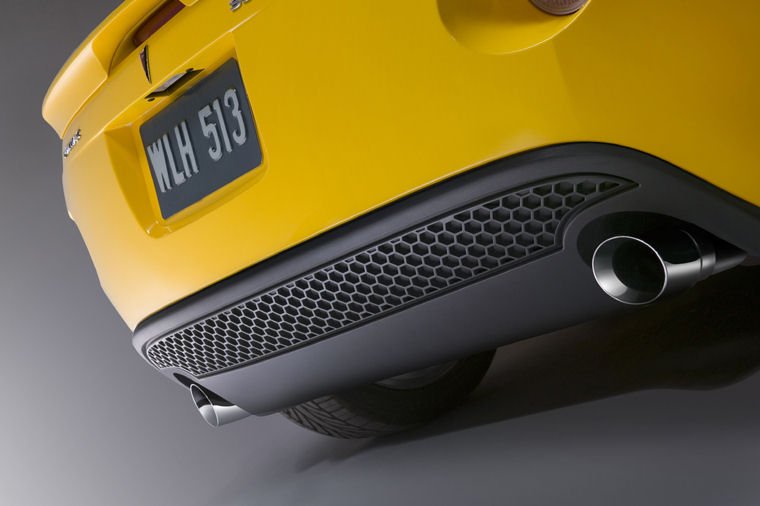 2009 Pontiac Solstice GXP Exhaust Picture