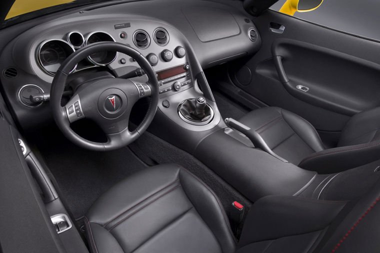2009 Pontiac Solstice GXP Interior Picture