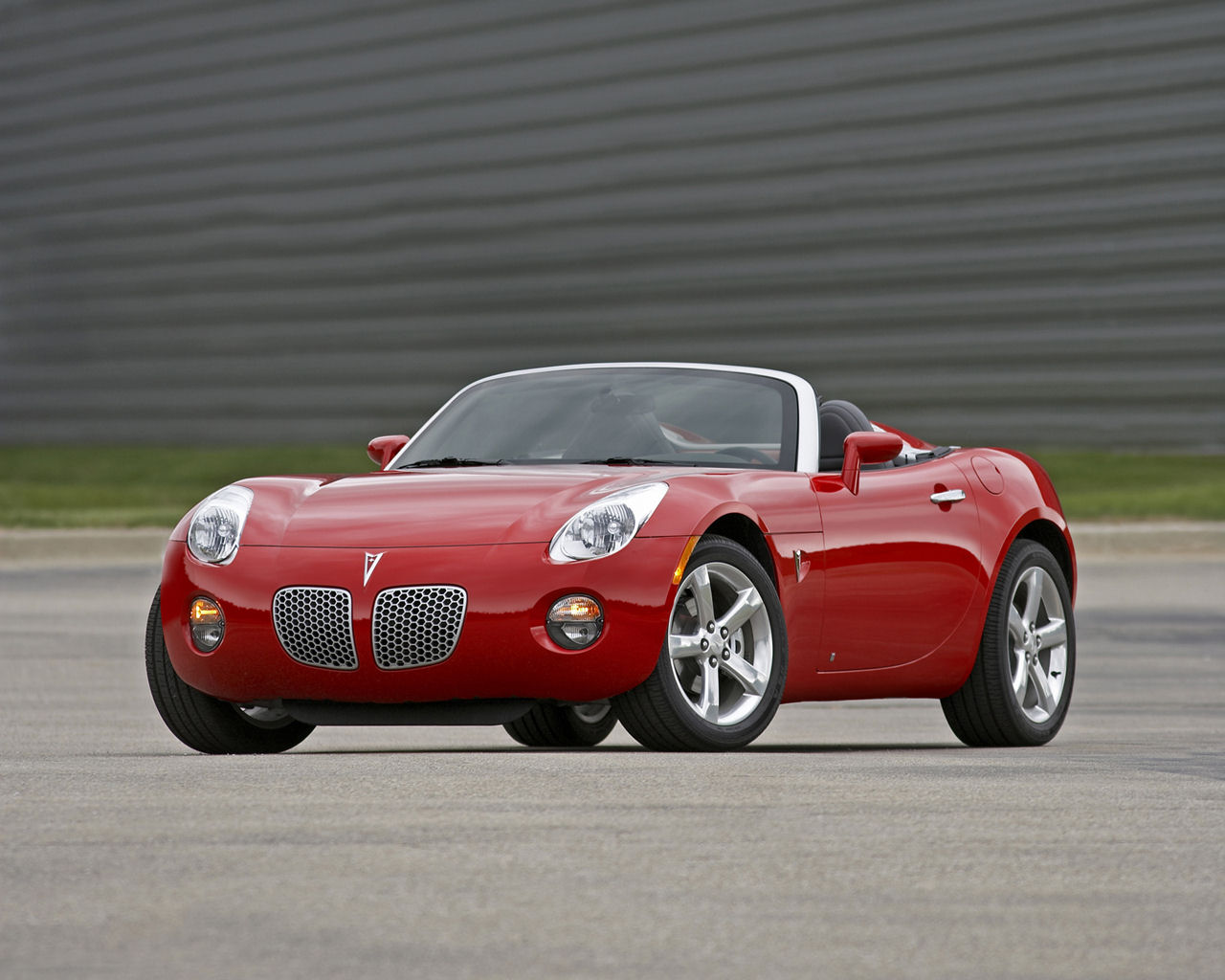 Pontiac Solstice Desktop Wallpaper