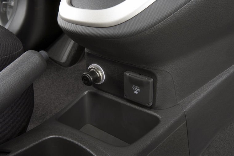 2009 Pontiac Vibe GT Center Console Picture