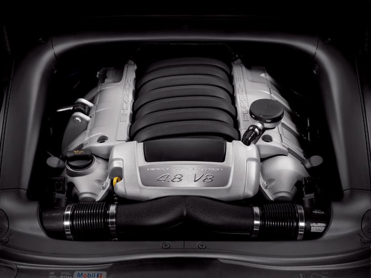 2008 Porsche Cayenne S 4.8L V8 Engine Picture