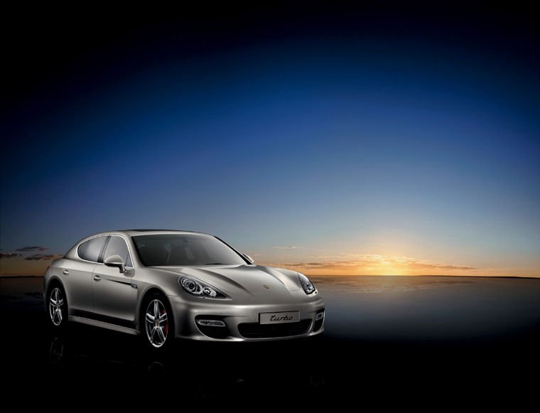2010 Porsche Panamera Turbo Picture