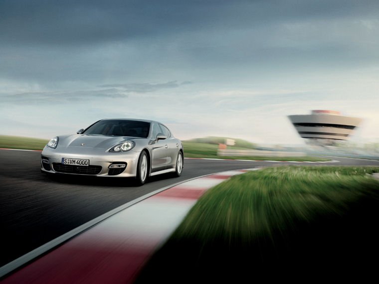 2010 Porsche Panamera Turbo Picture