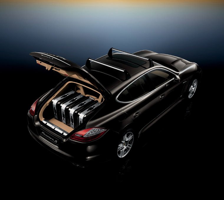 2010 Porsche Panamera 4S Picture