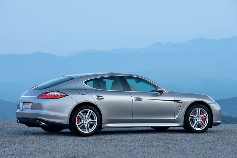 2010 Porsche Panamera Turbo Picture