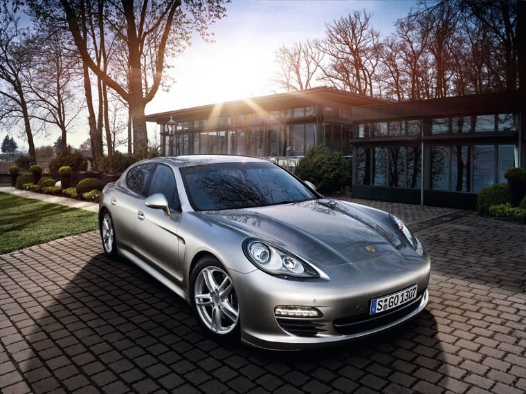 2011 Porsche Panamera V6 Picture
