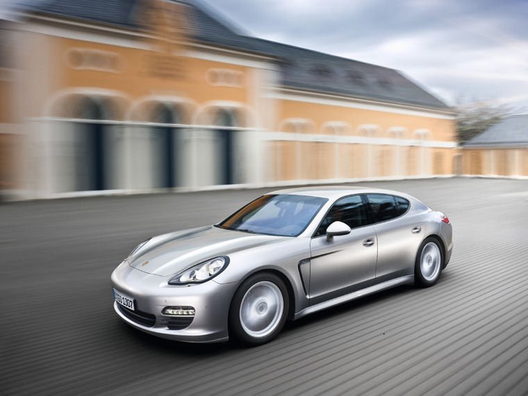 2011 Porsche Panamera V6 Picture