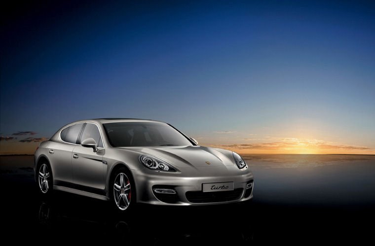 2011 Porsche Panamera Turbo Picture