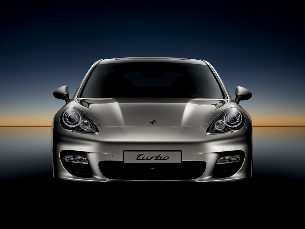 Porsche Panamera Desktop Wallpaper