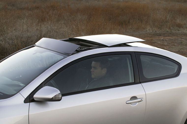 2007 Scion tC Sunroof Picture