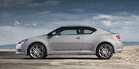 Scion tC Reviews / Specs / Pictures