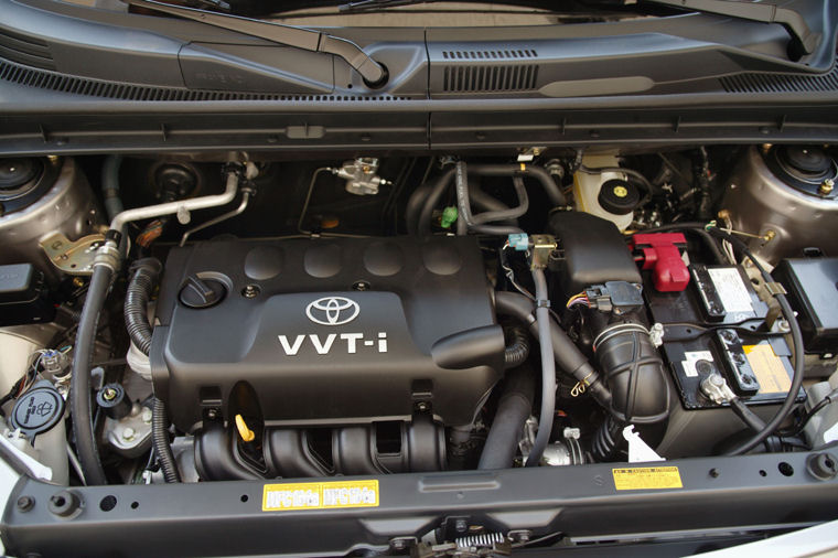 2006 Scion xB 1.5l 4-cylinder Engine Picture