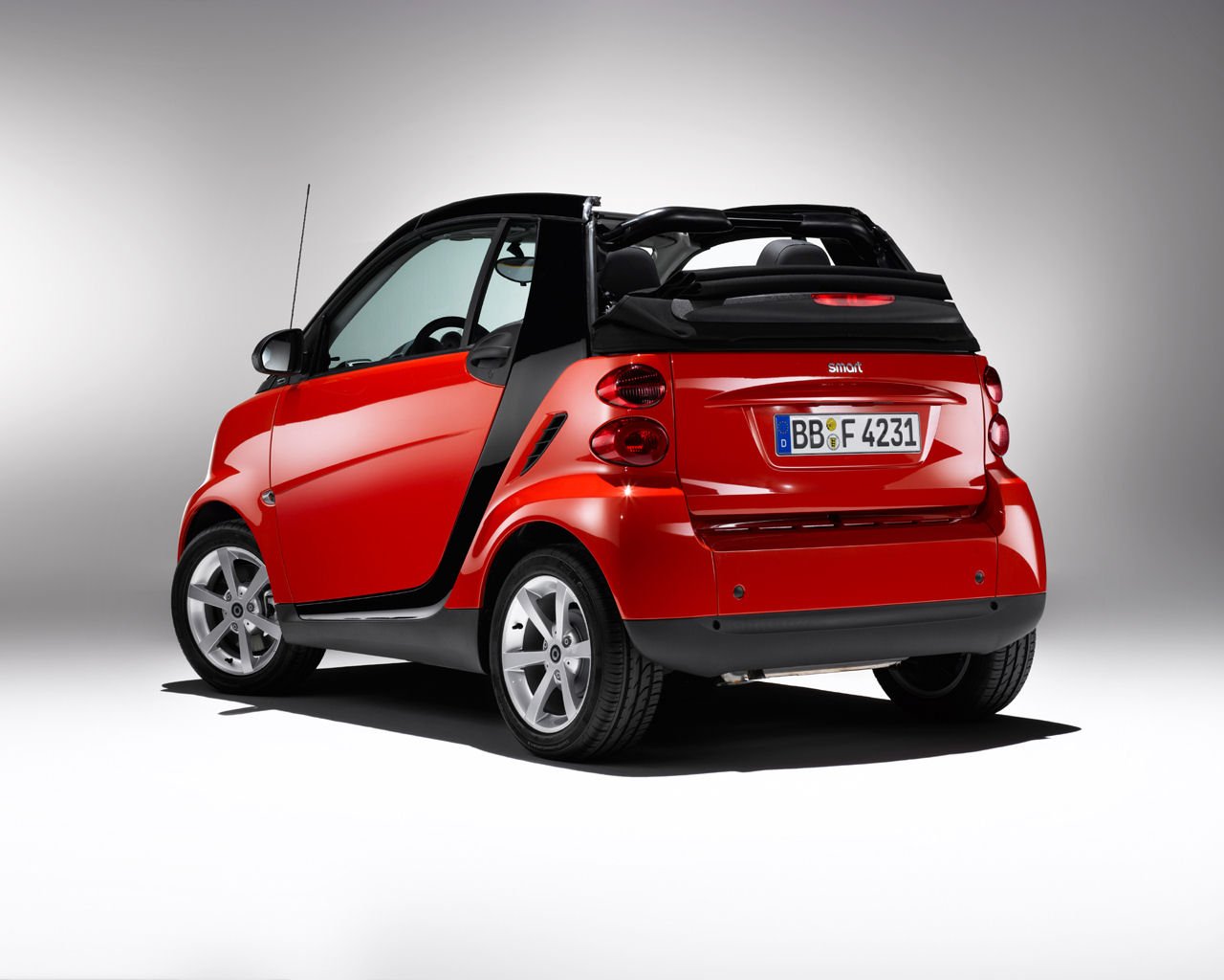 Smart Fortwo Desktop Wallpaper