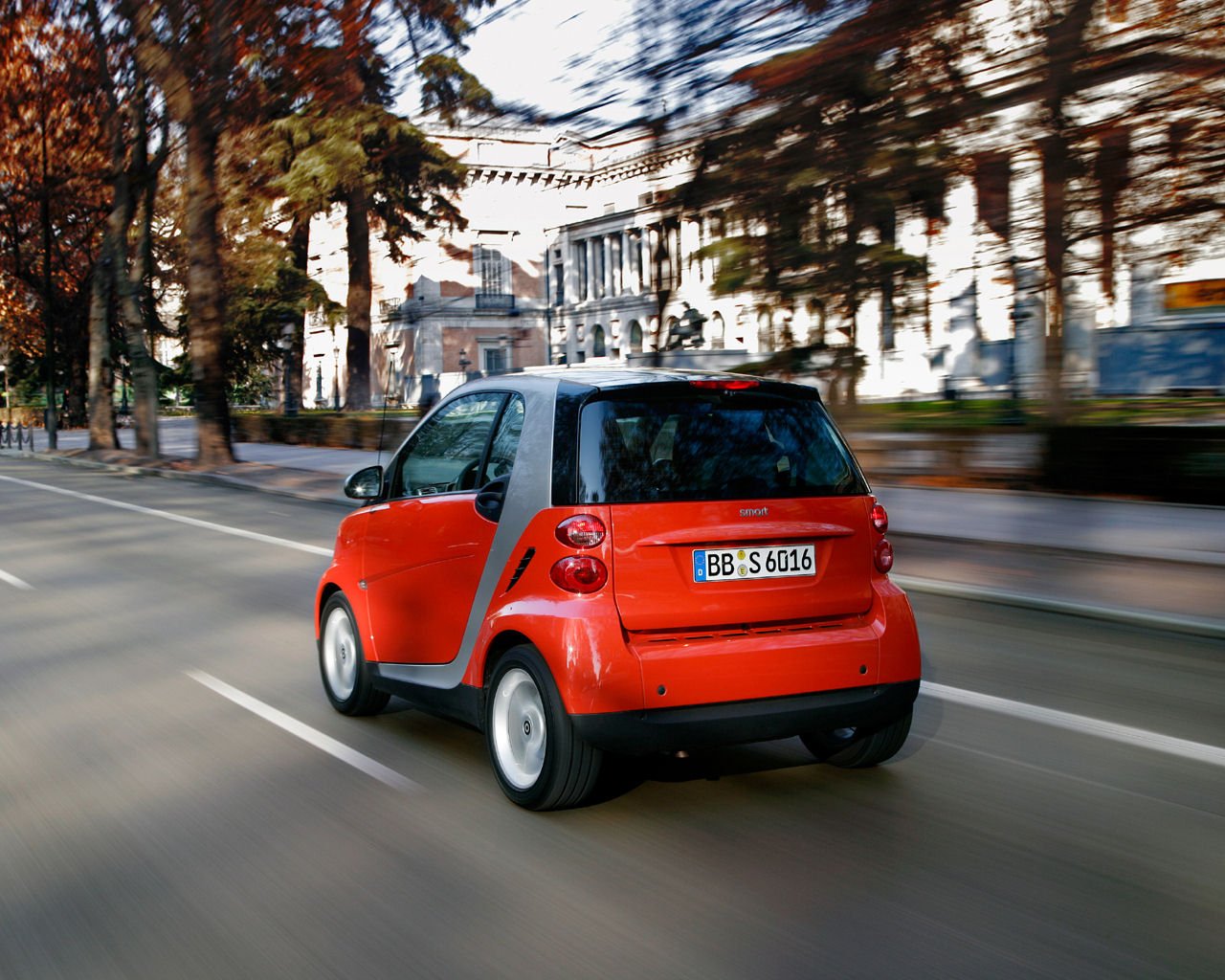 Smart Fortwo Desktop Wallpaper