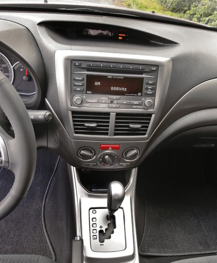 2010 Subaru Impreza 2.5 i Sedan Center Stack Picture