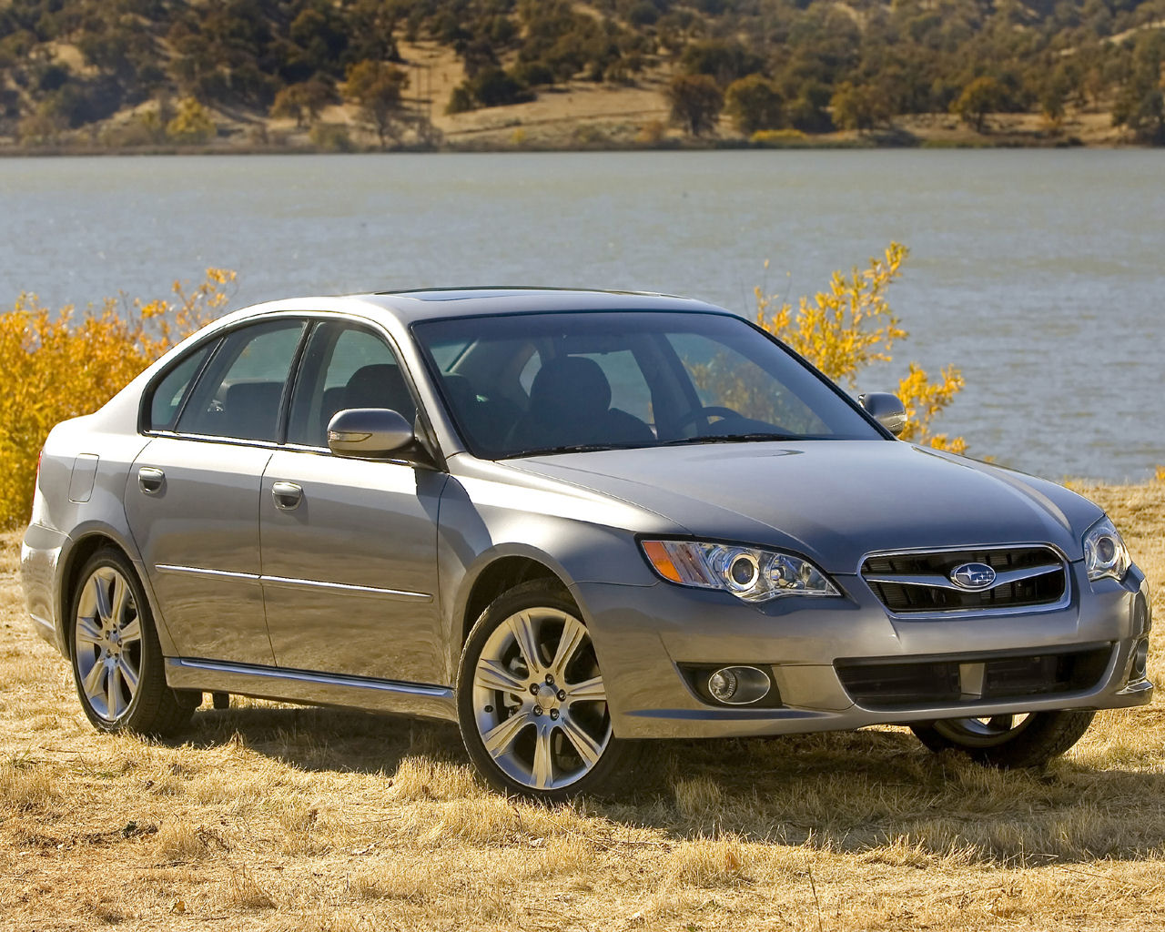 Subaru Legacy Desktop Wallpaper