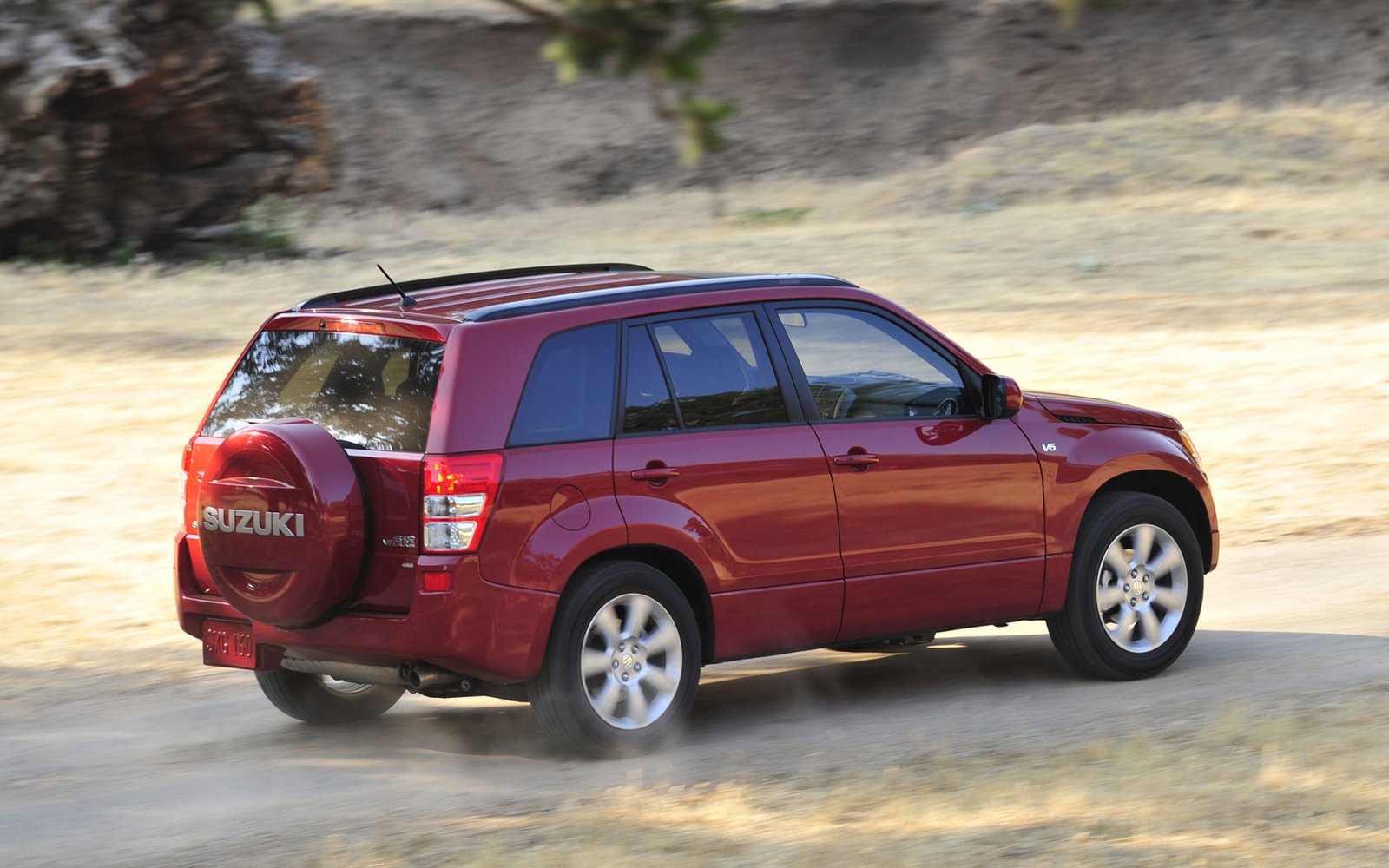 Suzuki Grand Vitara Desktop Wallpaper