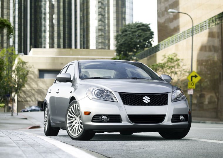 2010 Suzuki Kizashi Picture