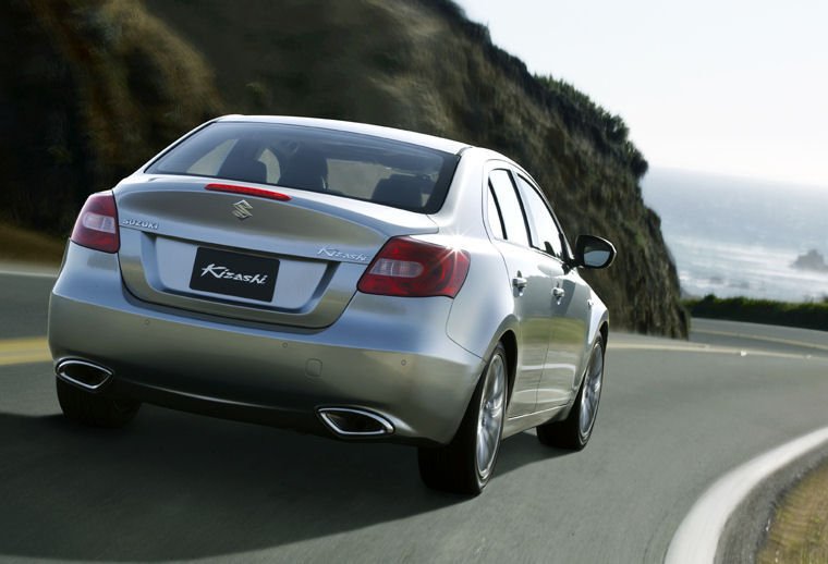 2010 Suzuki Kizashi Picture